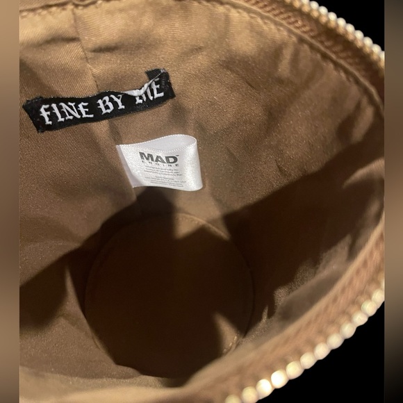 NWT Pumpkin Spice Latte crossbody bag!! Great for a fall accessory or Halloween - Picture 8 of 10